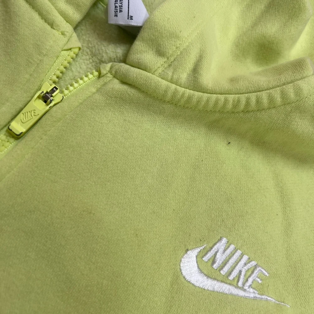 Nike Green Sweatshirt with Hood and Zipper
